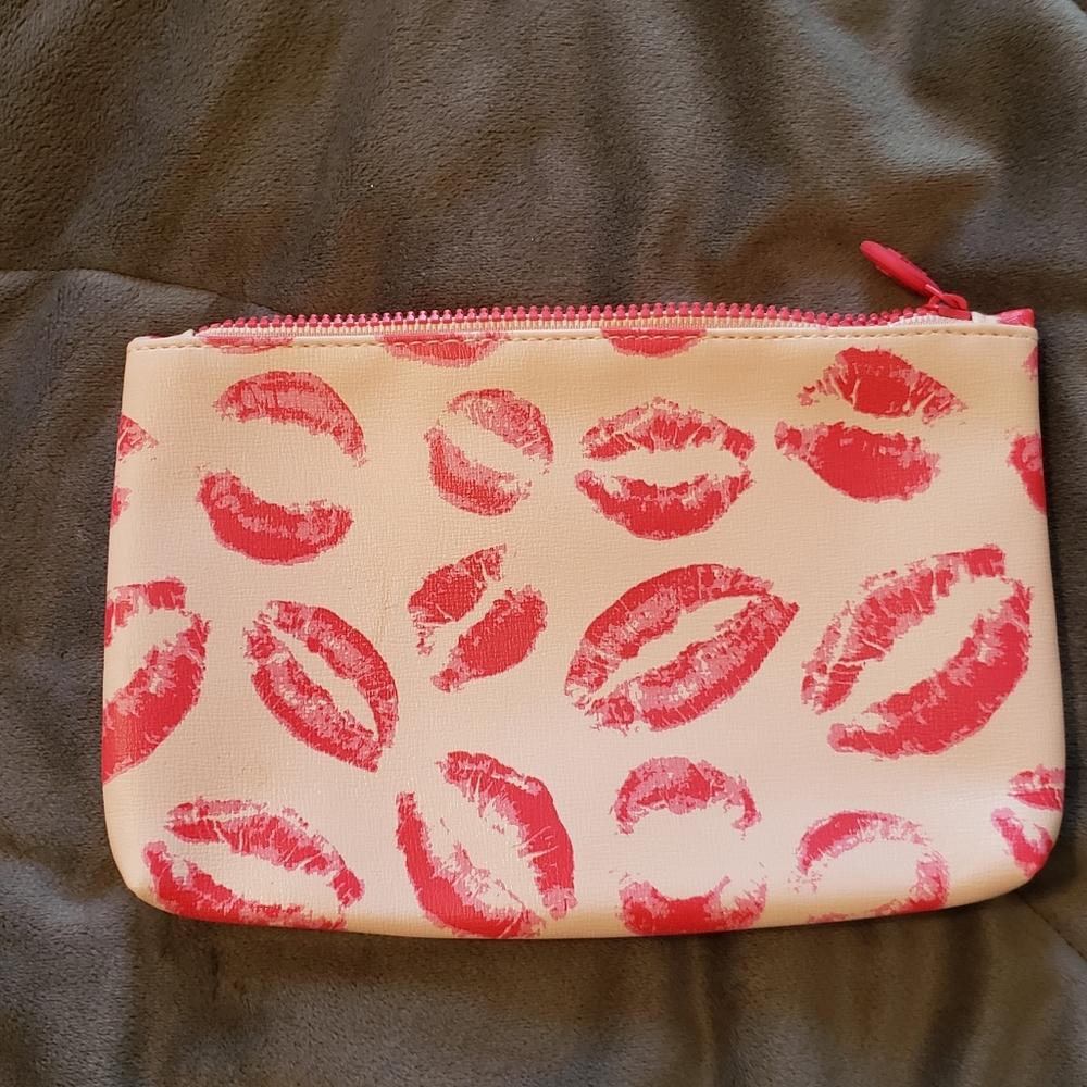 Makeup bag